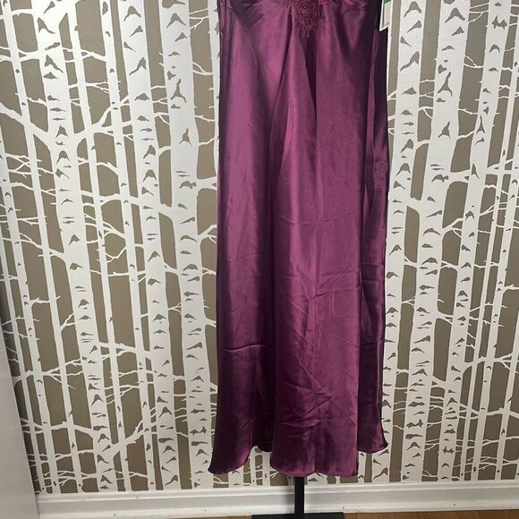 Flora Nikrooz Bordeaux Satin Maxi Slip Dress L $66 NEW - Picture 3 of 8